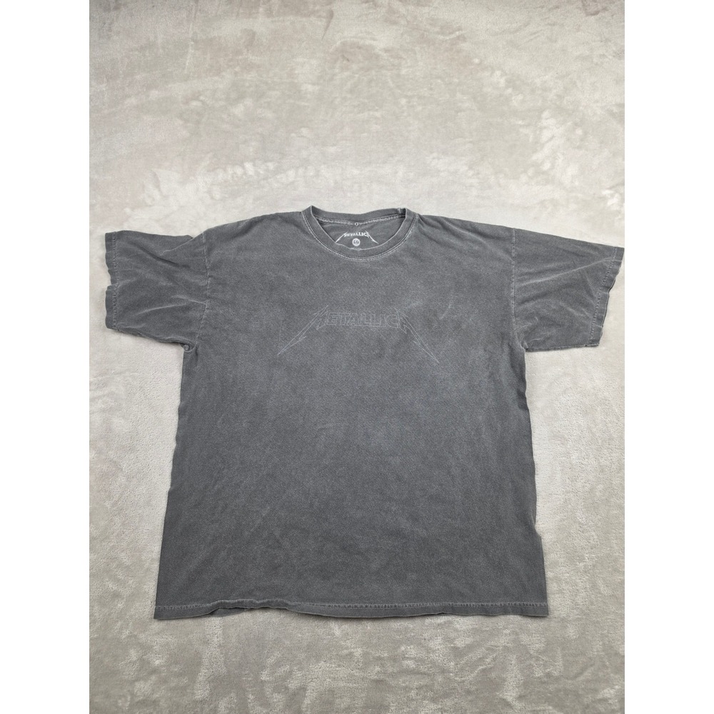 Metallica T-Shirt Mens L Gray Acid Wash Graphic Band Tee Short Sleeve Fits Short